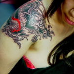 Фото красивые тату драконов 12.08.2019 №026 - beautiful dragon tattoos - tatufoto.com