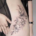 Фото красивые тату на бедре 12.08.2019 №052 - beautiful tattoos on the hip - tatufoto.com