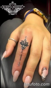 Фото красивые тату на пальцах 12.08.2019 №011 - beautiful finger tattoos - tatufoto.com