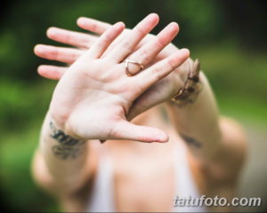Фото красивые тату на пальцах 12.08.2019 №045 - beautiful finger tattoos - tatufoto.com