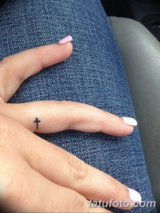 Фото красивые тату на пальцах 12.08.2019 №047 - beautiful finger tattoos - tatufoto.com