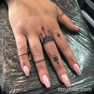 Фото красивые тату на пальцах 12.08.2019 №065 - beautiful finger tattoos - tatufoto.com