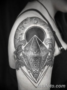 Фото красивые тату на плече 12.08.2019 №066 - beautiful tattoos on the shoul - tatufoto.com