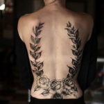 Фото красивые тату на спине 12.08.2019 №012 - beautiful tattoos on the back - tatufoto.com
