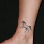 Фото красивые тату на щиколотке 12.08.2019 №033 - beautiful ankle tattoos - tatufoto.com