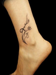 Фото красивые тату на щиколотке 12.08.2019 №034 - beautiful ankle tattoos - tatufoto.com