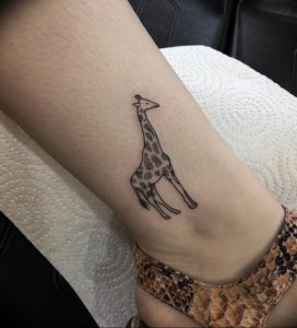 Фото красивые тату на щиколотке 12.08.2019 №120 - beautiful ankle tattoos - tatufoto.com