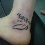 Фото красивые тату на щиколотке 12.08.2019 №133 - beautiful ankle tattoos - tatufoto.com