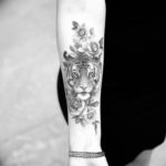 Фото красивые тату тигр 12.08.2019 №004 - beautiful tiger tattoos - tatufoto.com