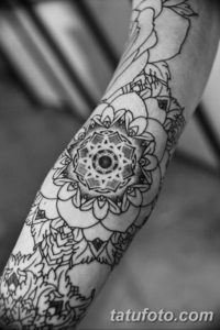 Фото красивые черно белые тату 12.08.2019 №056 - beautiful black and white - tatufoto.com