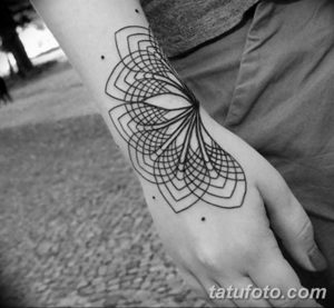 Фото красивые черно белые тату 12.08.2019 №107 - beautiful black and white - tatufoto.com