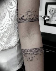 Фото пример тату океан на руке 13.08.2019 №010 - ocean tattoo on hand - tatufoto.com