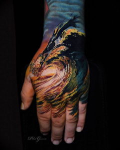 Фото пример тату океан на руке 13.08.2019 №015 - ocean tattoo on hand - tatufoto.com