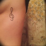 Фото скрипичный ключ тату 21.08.2019 №011 - treble clef tattoo - tatufoto.com