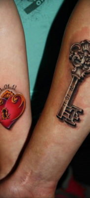 Фото тату замок и ключ 21.08.2019 №015 — tattoo lock and key — tatufoto.com
