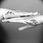 Фото тату океан на руке 13.08.2019 №008 - ocean tattoo on hand - tatufoto.com