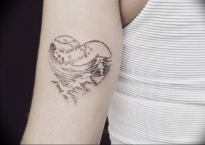 Фото тату сердце океана 13.08.2019 №013 - ocean heart tattoo - tatufoto.com