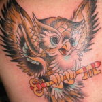 Фото тату сова с ключом 21.08.2019 №017 - owl tattoo with key - tatufoto.com