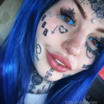 Амбер Люке и реакция соцсетей на ее новую татуировку нанесённую на щеке - фото 11