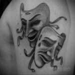Вариант тату с театральной маской 09.09.2019 №001 - tattoo masks - tatufoto.com