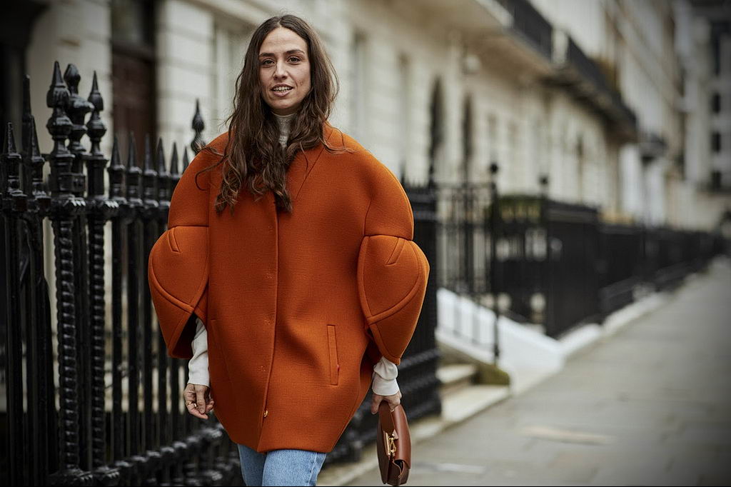 Модные женские пальто на осень 2019 - фото 3
