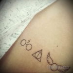 Фото молния гарри поттера тату 14.09.2019 №010 - lightning harry potter tatto - tatufoto.com