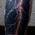 Фото пример тату с молнией 14.09.2019 №003 - lightning tattoo - tatufoto.com