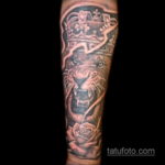 Фото тату лев в молнии 14.09.2019 №006 - lion tattoo in lightning - tatufoto.com