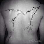 Фото черная молния тату 14.09.2019 №001 - black lightning tattoo - tatufoto.com