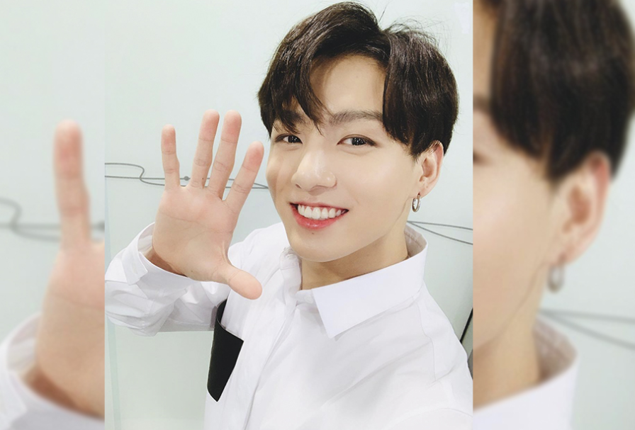 Чонгук (Jungkook) из группы BTS, в аэропорту, показал новую тату на руке (сентябрь 2019)