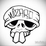 Фото тату: эскиз татуировки черепа в бандане с надписью "Wizard". Рисунок выполнен в простом, мультяшном стиле с использованием четких линий.