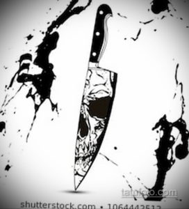 Черно-белый эскиз тату: нож, лезвие которого имеет форму черепа, на фоне черных брызг краски.