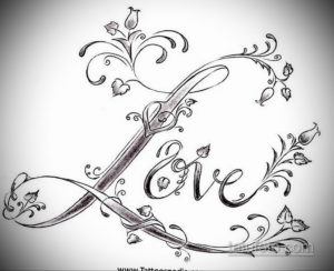 Красивый эскиз татуировки с надписью "Love", обвитой цветами и виноградной лозой.