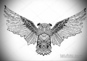 Черно-белый эскиз татуировки с изображением совы, чей силуэт формирует череп, в окружении сложной мандалы. Оригинальный и загадочный рисунок.