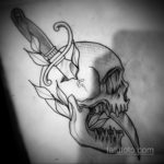 эскиз для тату череп с ножом 23.09.2019 №004 - sketch for tattoo skull with kn - tatufoto.com