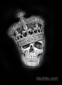 эскизы тату череп с короной 17.09.2019 №001 - Skull tattoo designs with crow - tatufoto.com