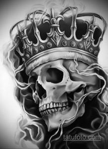 эскизы тату череп с короной 17.09.2019 №002 - Skull tattoo designs with crow - tatufoto.com