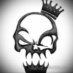 эскизы тату череп с короной 17.09.2019 №008 - Skull tattoo designs with crow - tatufoto.com