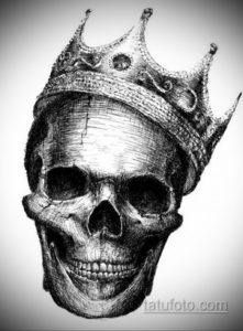 эскизы тату череп с короной 17.09.2019 №010 - Skull tattoo designs with crow - tatufoto.com