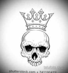 эскизы тату череп с короной 17.09.2019 №018 - Skull tattoo designs with crow - tatufoto.com