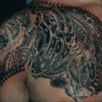 тату биомеханика на груди 31.10.2019 №040 - biomechanics tattoo on the che - tatufoto.com
