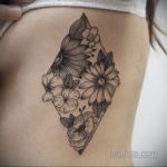 фото женской тату с цветами 21.10.2019 №049 - female tattoo with flowers - tatufoto.com