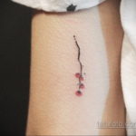 фото женской тату с цветами 21.10.2019 №092 - female tattoo with flowers - tatufoto.com