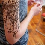 Пример временной татуировки хной на фото 11.11.2019 №169 -henna tattoo- tatufoto.com