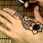 Пример временной татуировки хной на фото 11.11.2019 №314 -henna tattoo- tatufoto.com