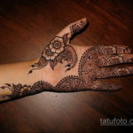 Пример временной татуировки хной на фото 11.11.2019 №316 -henna tattoo- tatufoto.com