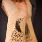 женские тату на запястье 18.11.2019 №019 -women’s wrist tattoos- tatufoto.com