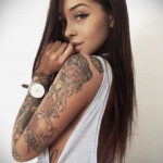 красивая девушка с татуировкой 24.11.2019 №001 -beautiful girl with a tattoo- tatufoto.com