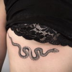 тату змеи женские 18.11.2019 №018 -women snake tattoos- tatufoto.com