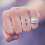 тату на пальцах женские 18.11.2019 №048 -finger tattoos for women- tatufoto.com